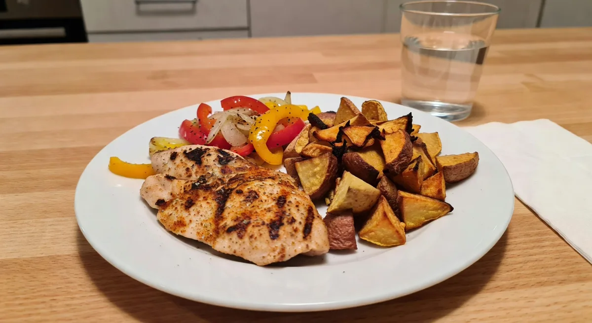 Grillad kyckling med rostad sötpotatis och grönsaker